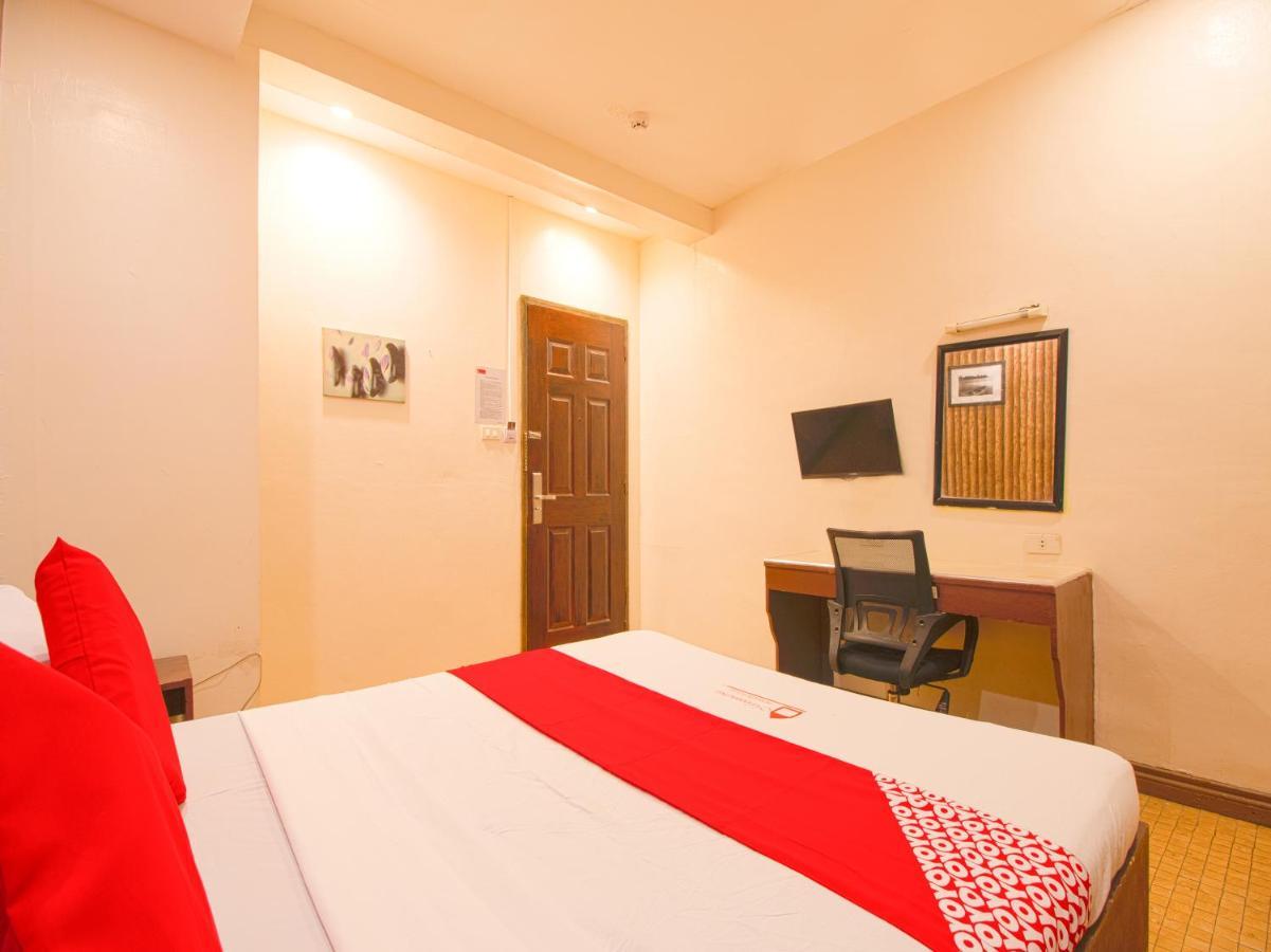 Hotel Vaccinated Staff-oyo 655 Mambaling