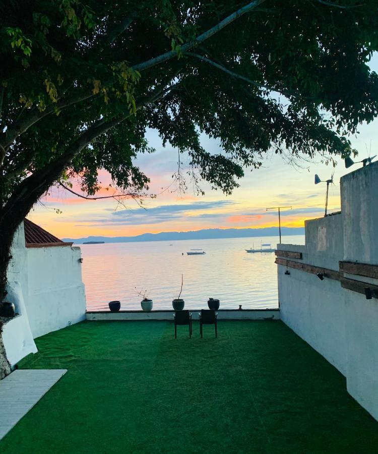 Oceanfront Scuba Moalboal
