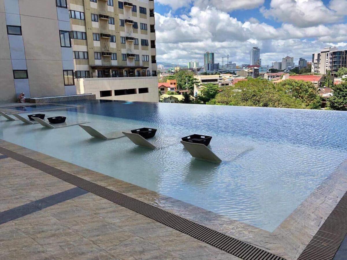 The Persimmon Condominium At Mabolo Aparthotel *