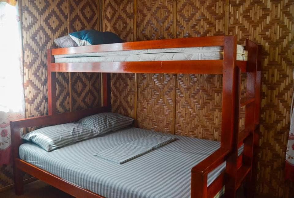 Hostel Titanic's Nipa Hut *