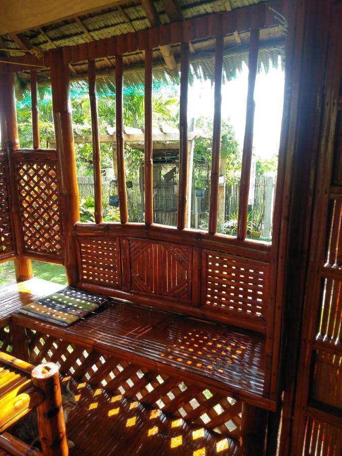 Hostel Titanic's Nipa Hut *