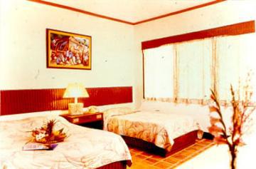 Hotel Tambuli Club East 4*