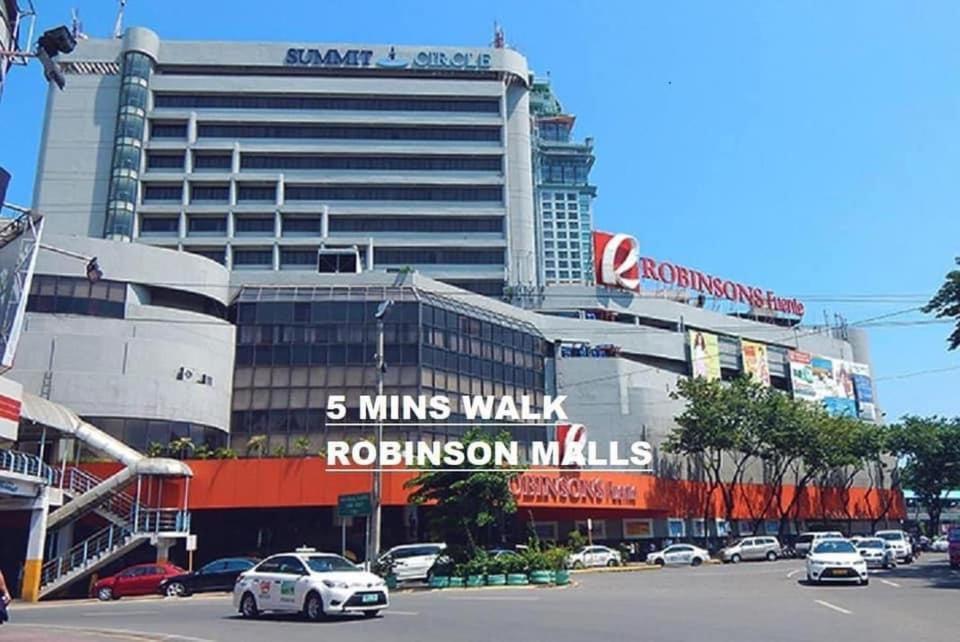 Apartment Horizon 101 A1 Shortwalk Robinson Mall Mango Square Bars Free Pool
