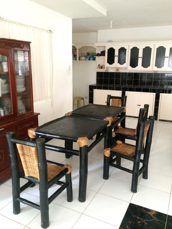 Guest house Luzmin Bh - White House