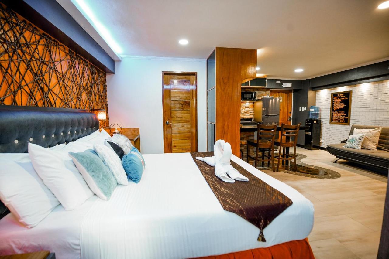 Clockworkorange Luxury 4-minutes Away To Airport Apartamento *