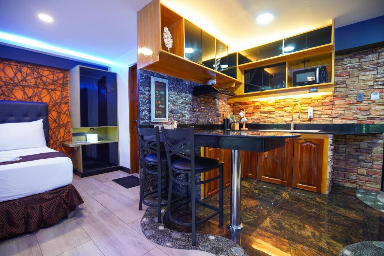 Clockworkorange Luxury 4-minutes Away To Airport Apartamento