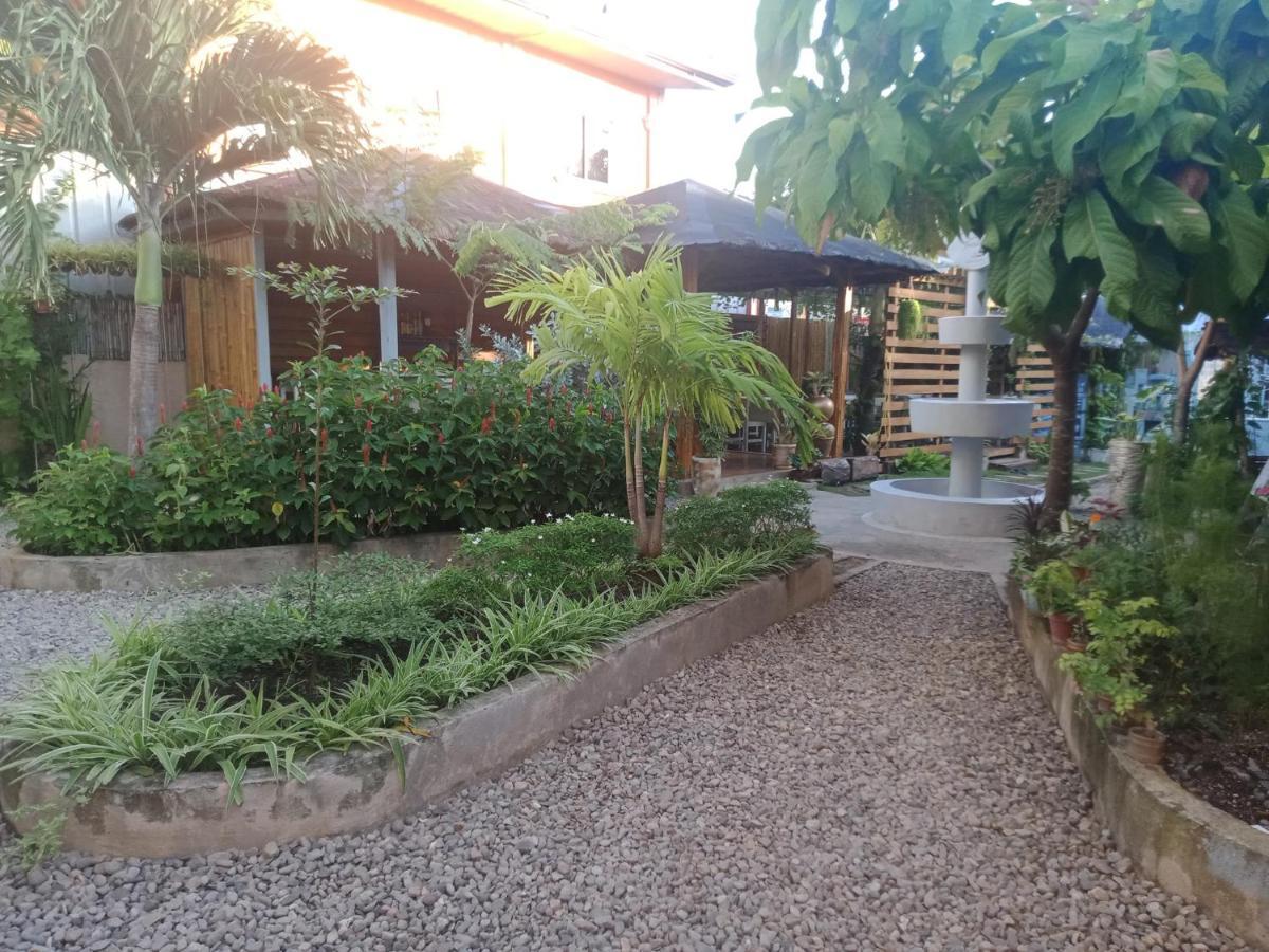 Hotel Smak's Santa Fe (Cebu)