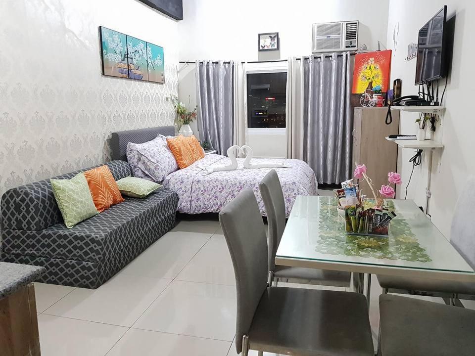 Luxanos Place- San Marino Aparthotel Cebu