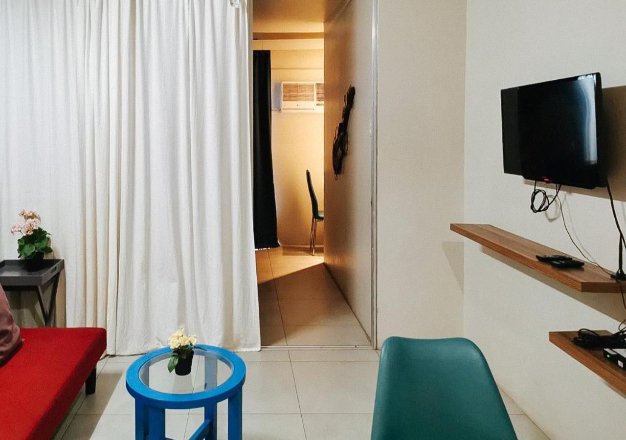 Hotel Gmrentals At Mactan Airport *