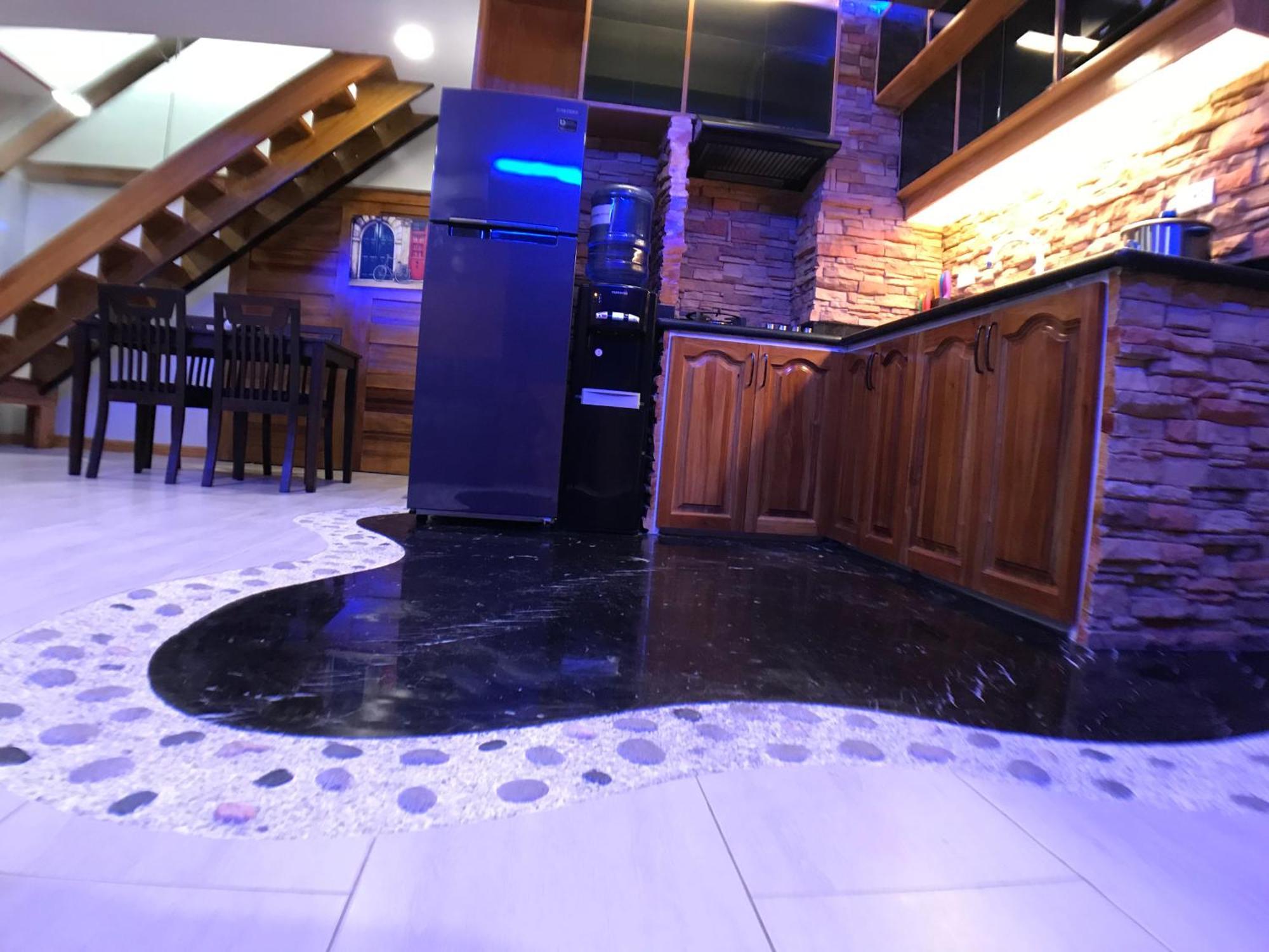 Clockworkorange Luxury Suites With Netflix Apartamento