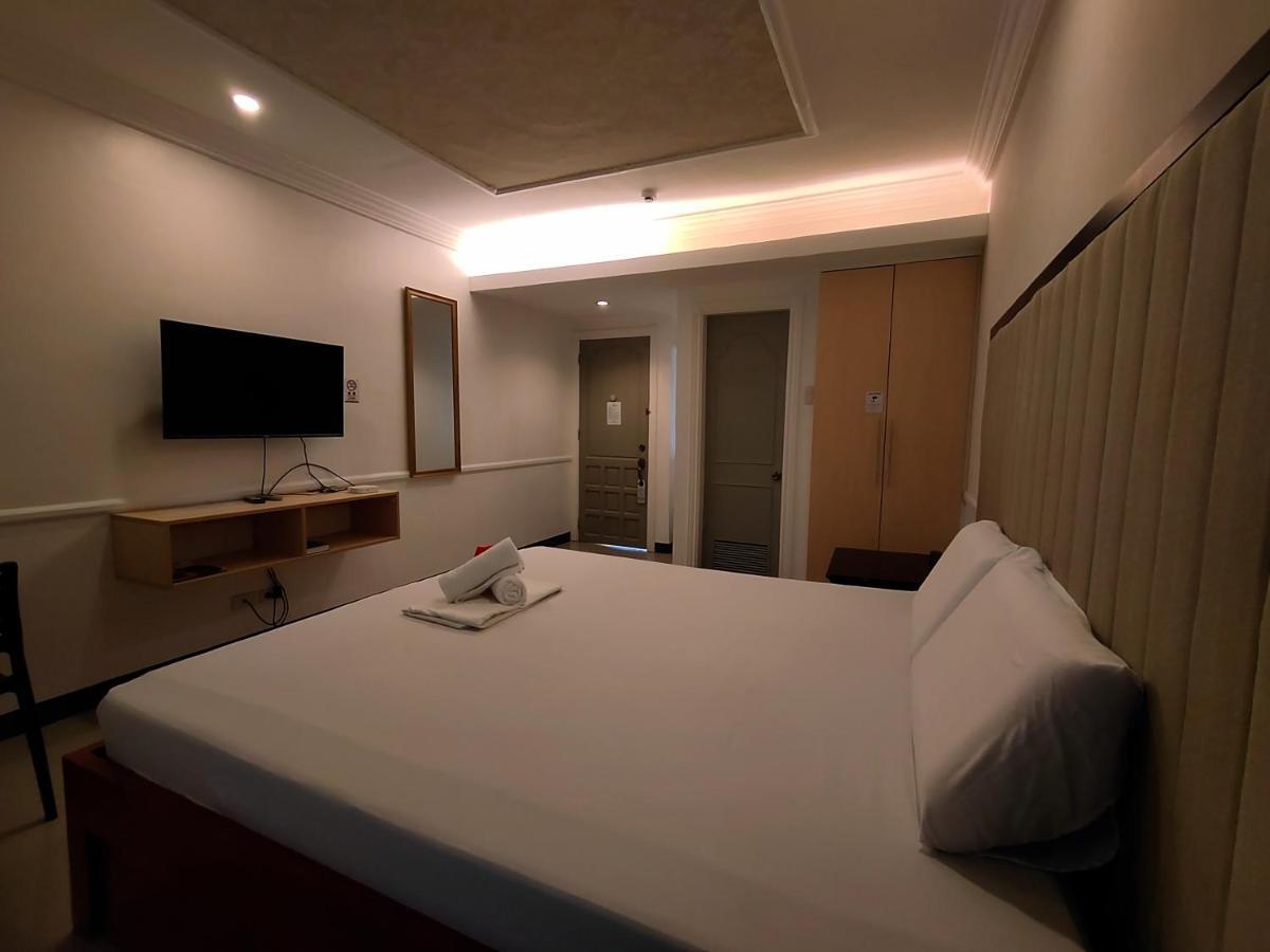 Hotel S And M Inc. 3*
