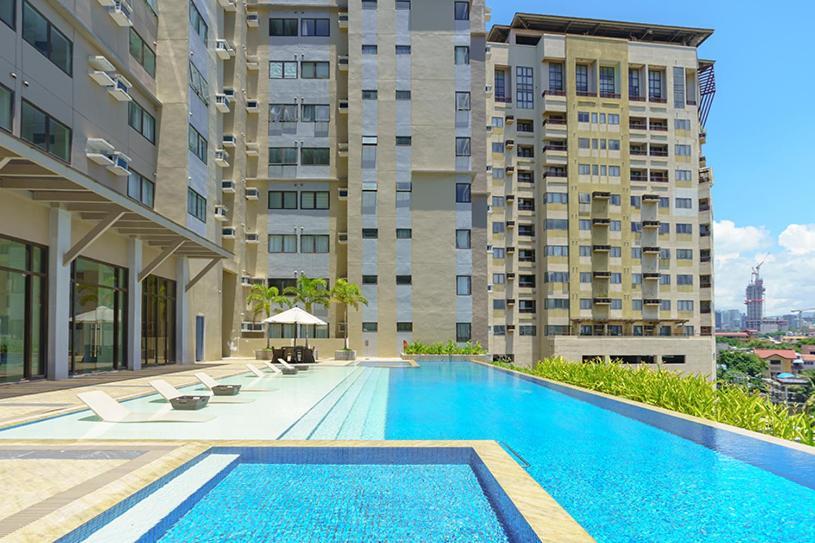 The Persimmon Condominium At Mabolo *