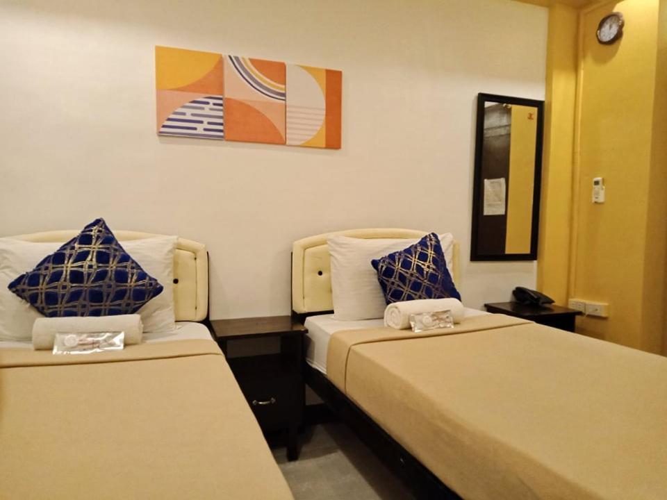 bahay-panuluyan Amax Cebu 3*