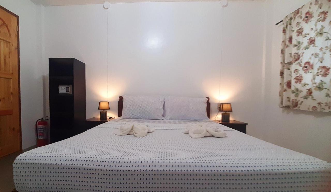 Bed & Breakfast A&c Aquino Moalboal