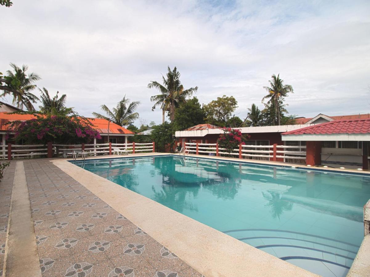 Oyo 853 Beach And Dive 3* Logon