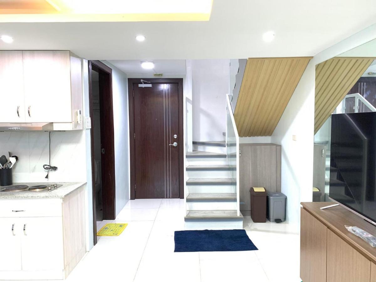 2 Bedroom Unit With And Mountain View