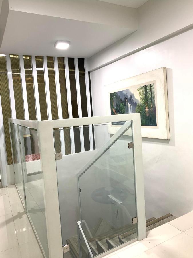 2 Bedroom Unit With And Mountain View *