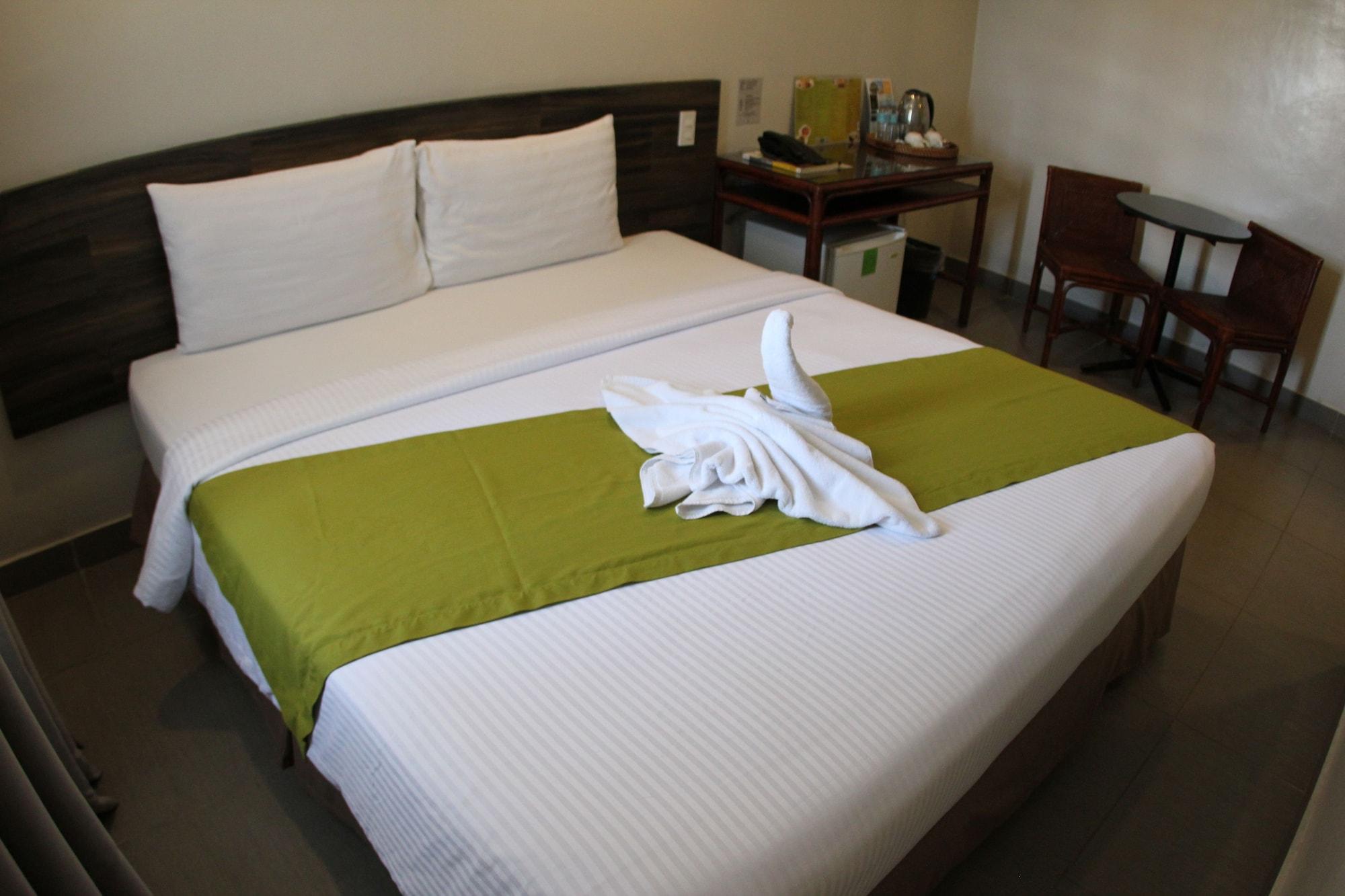 R Mabolo 3* Cebu