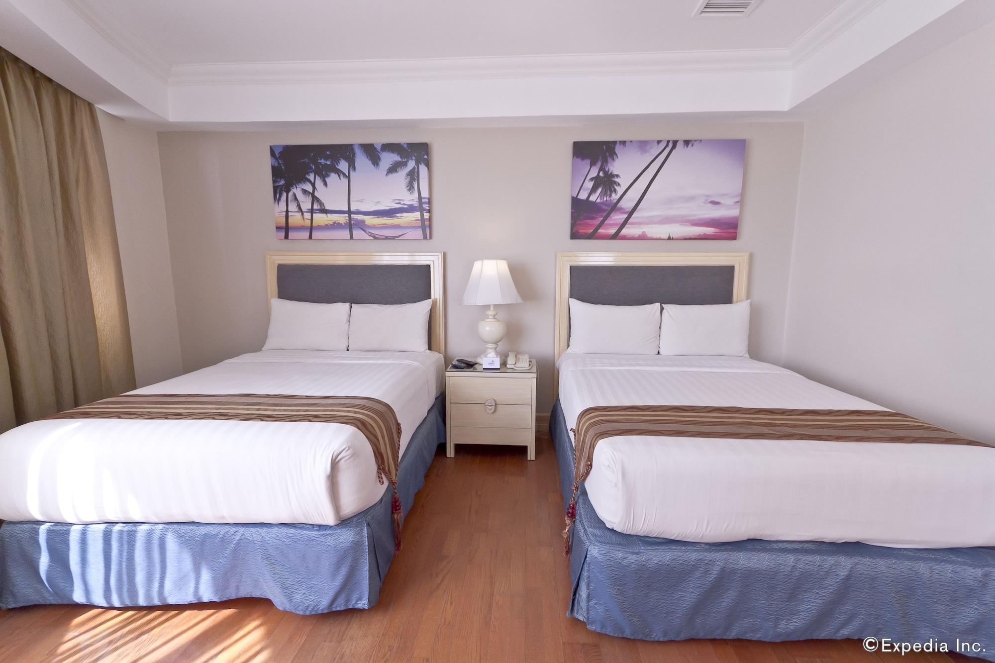 Crown Regency & Towers 4*