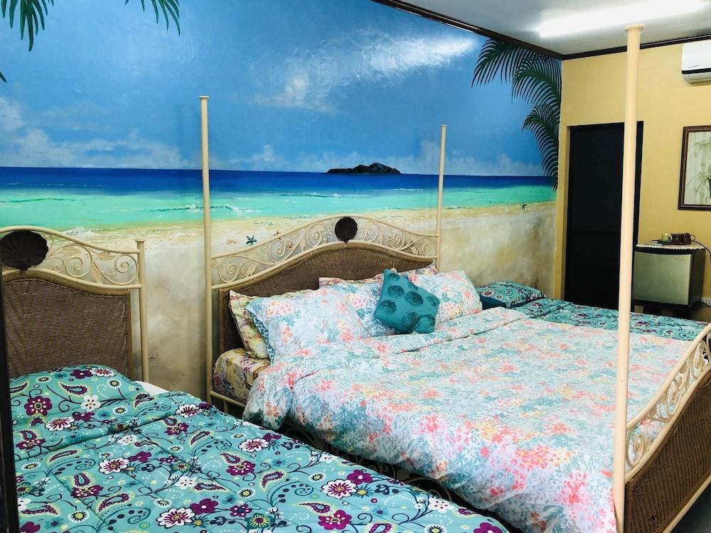 Hotel Bantayan Island Nature Park And