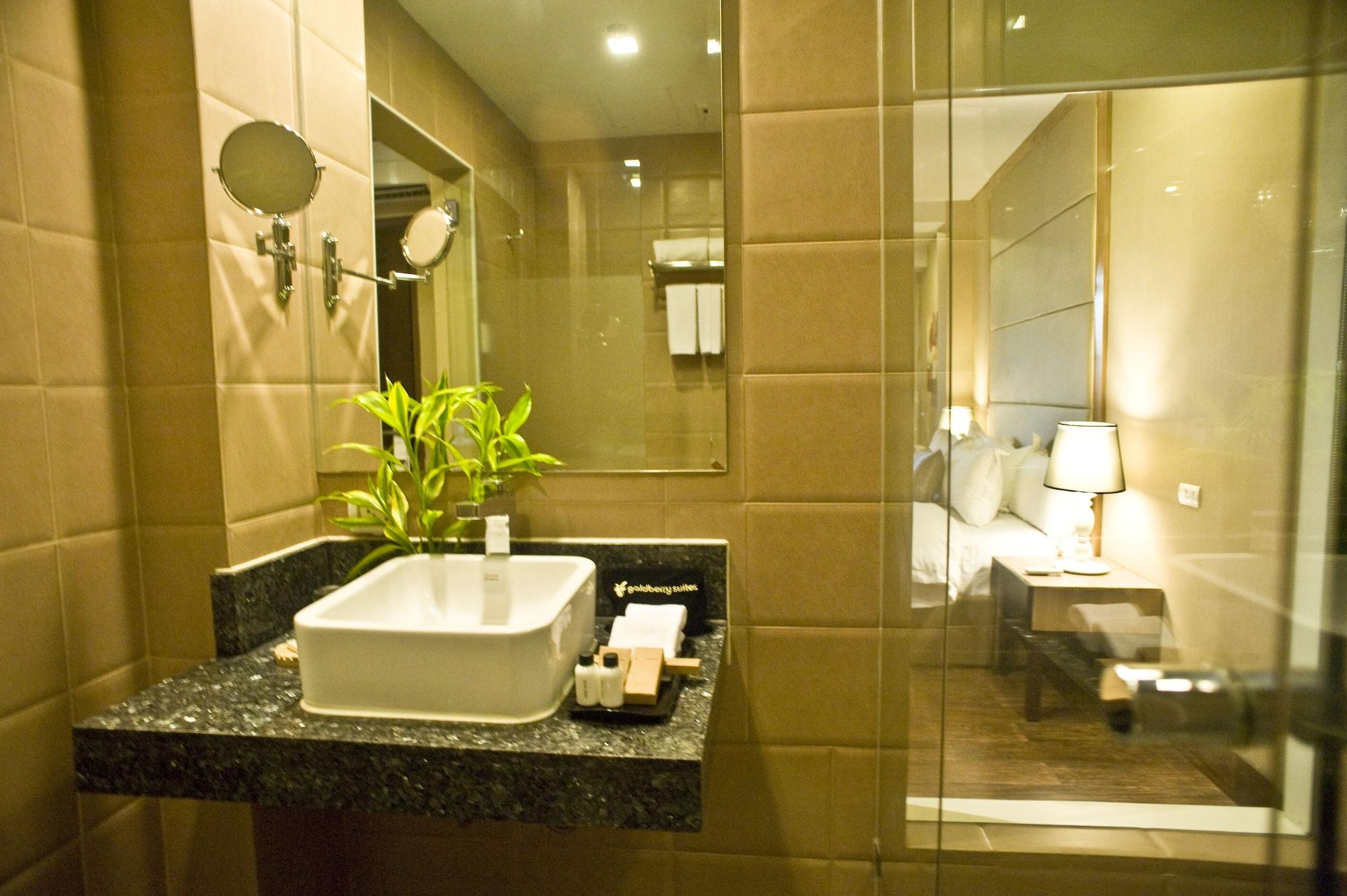 Hotel Goldberry & Mactan 3*