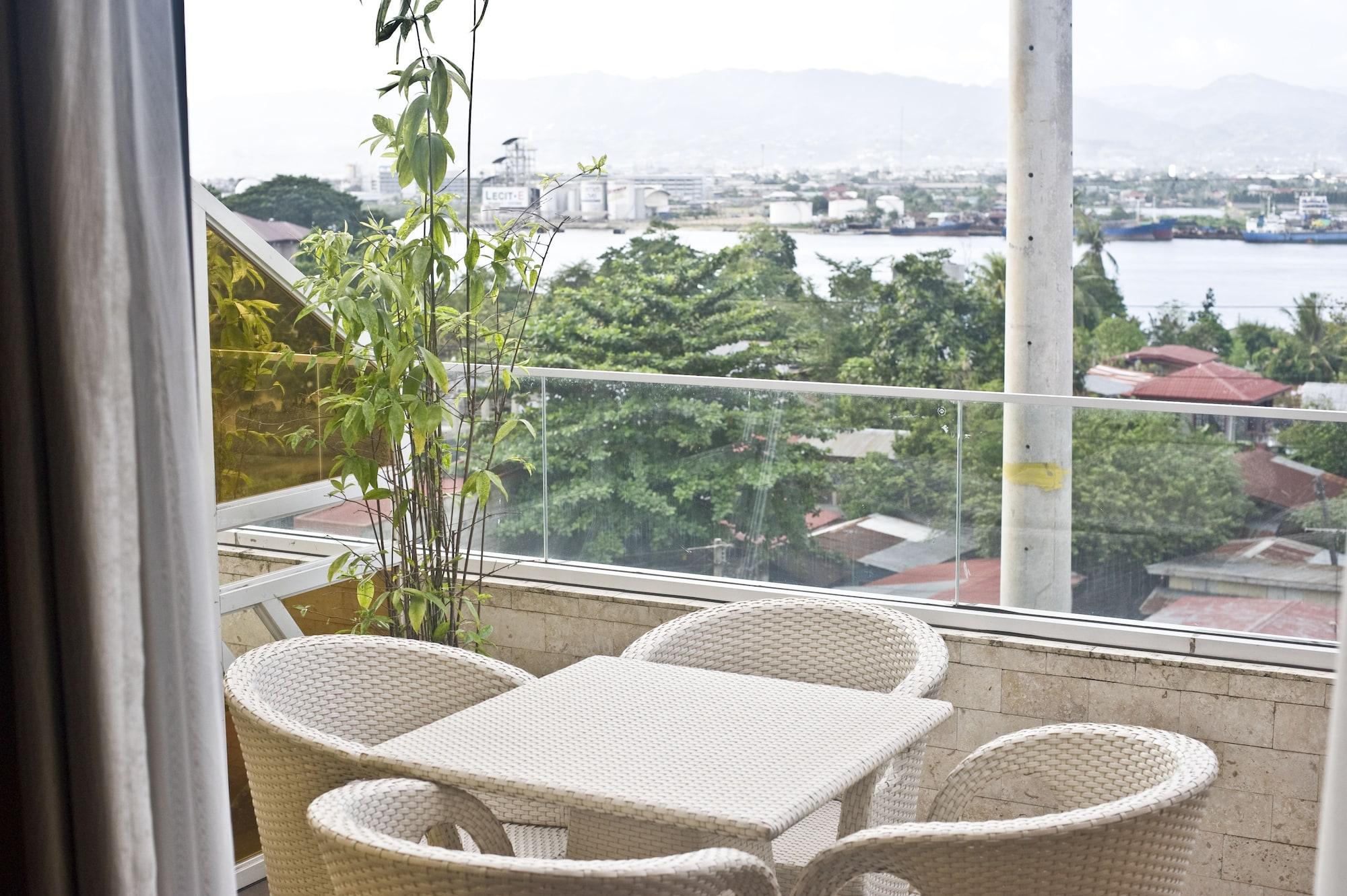 Goldberry & Mactan Hotel