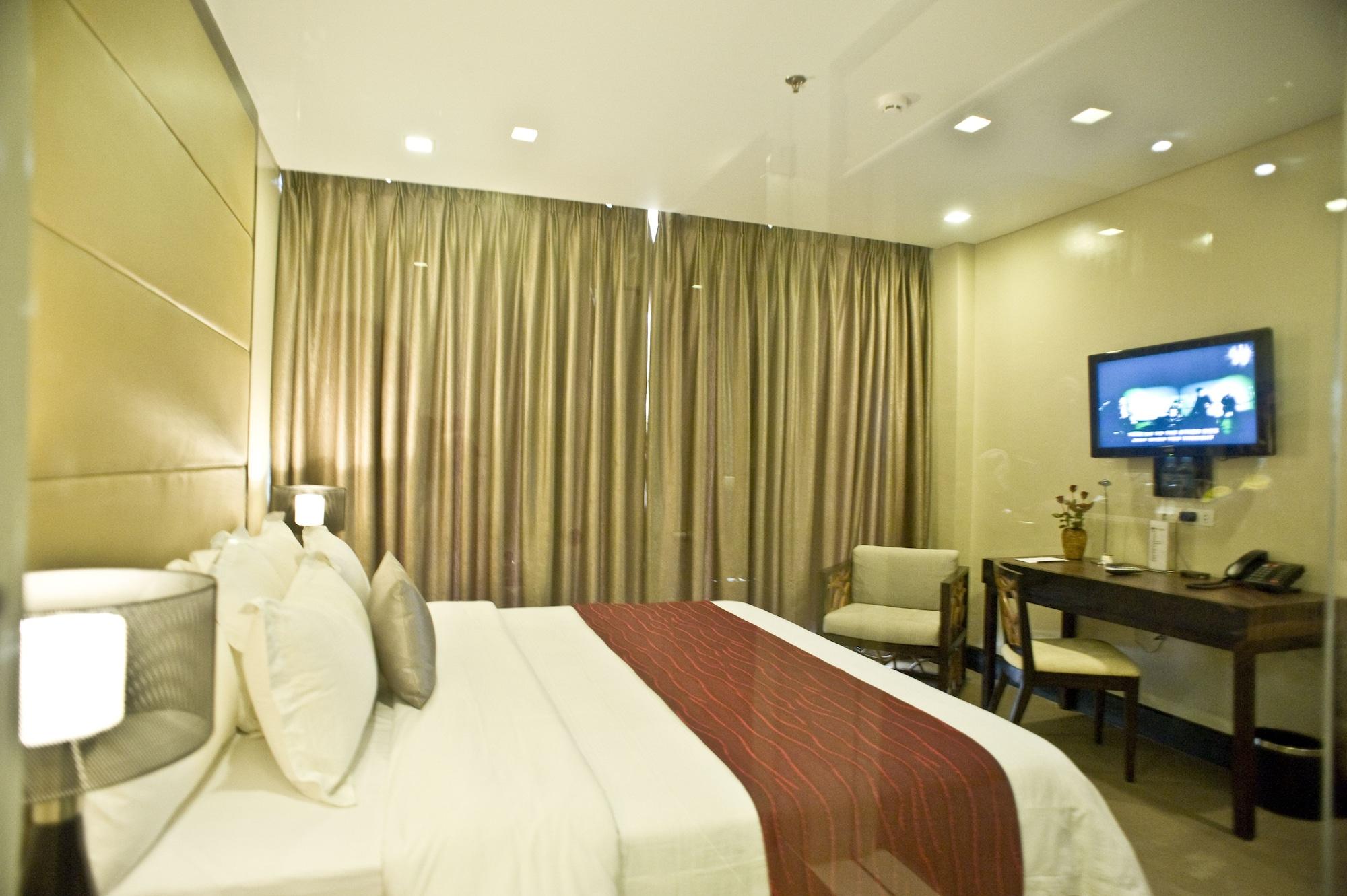 Goldberry & Mactan