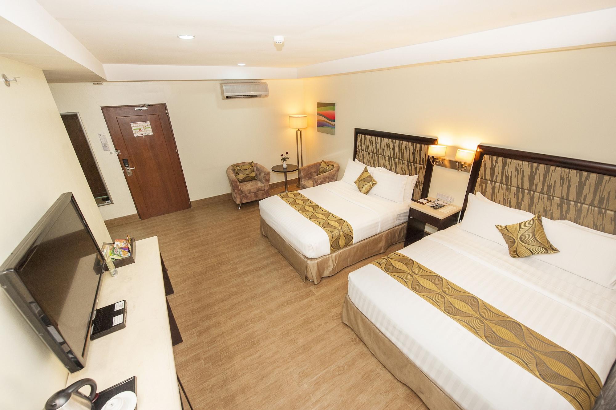 Diamond And Residences 3*