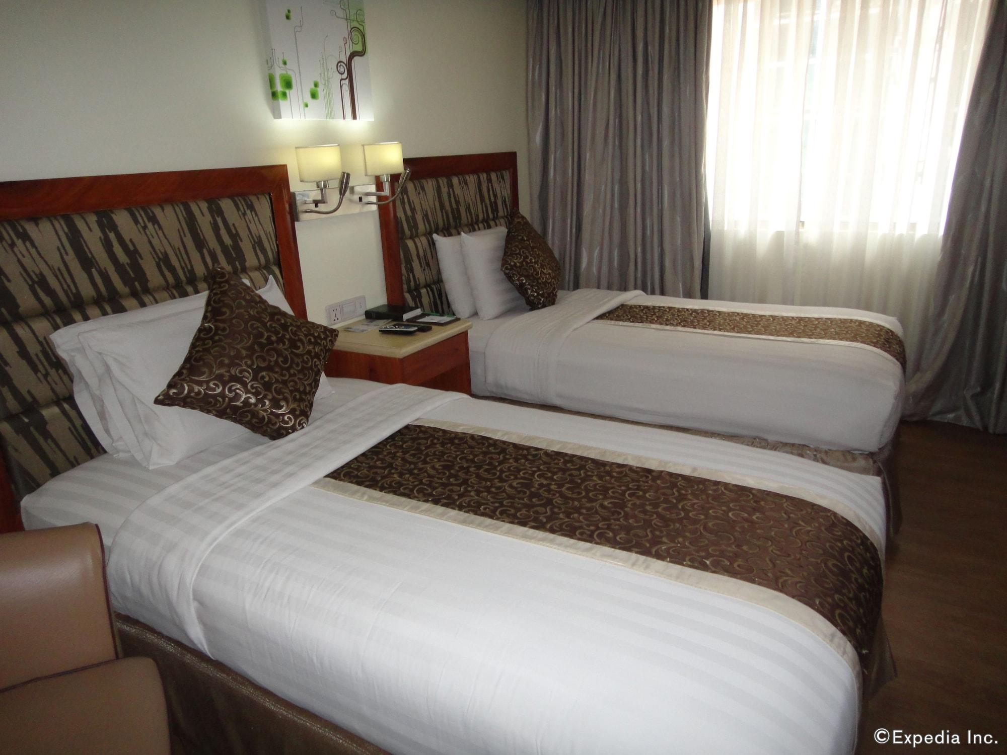 Diamond And Residences 3*