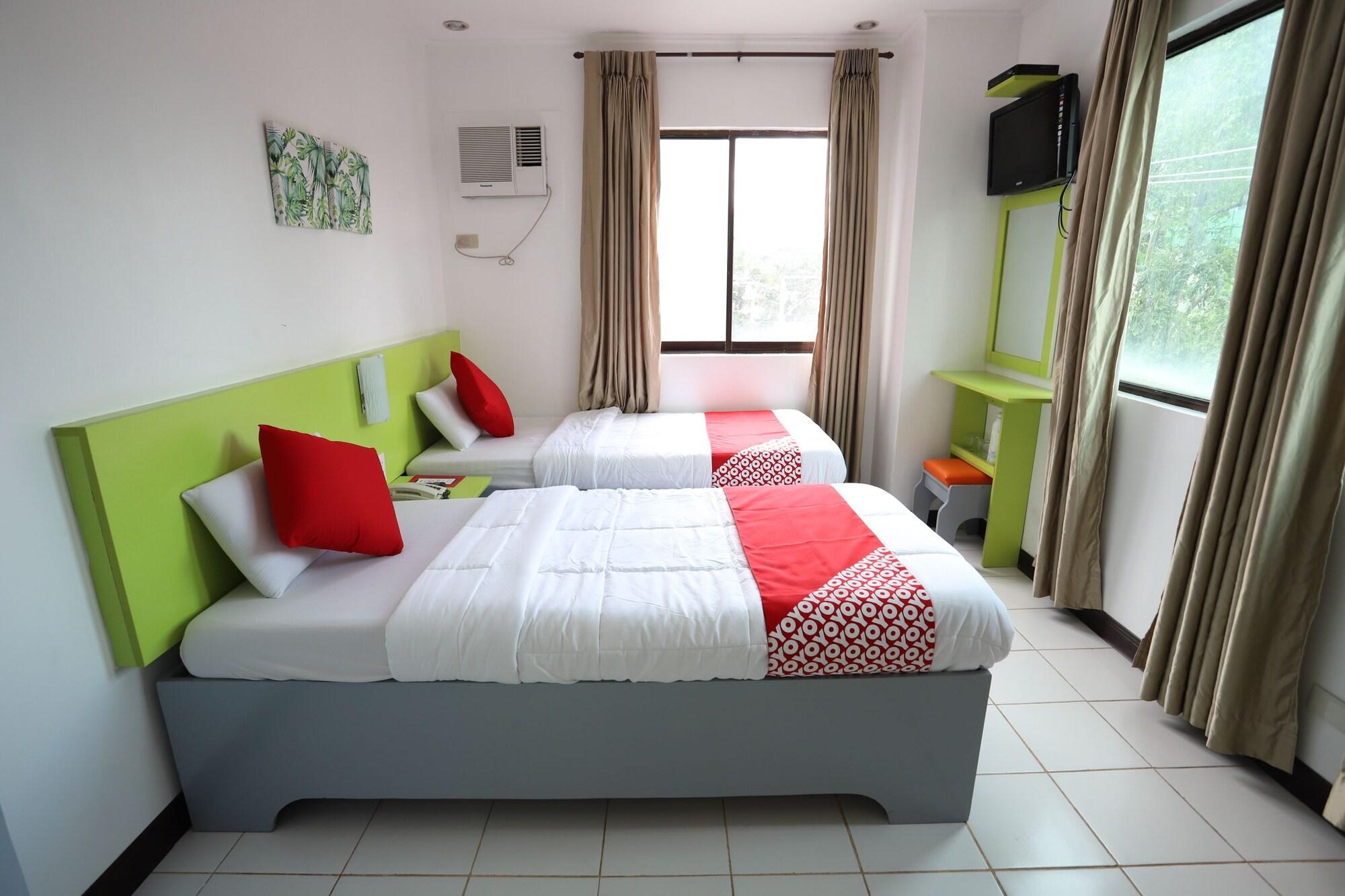 Oyo 210 Apple Tree Hotel 3*