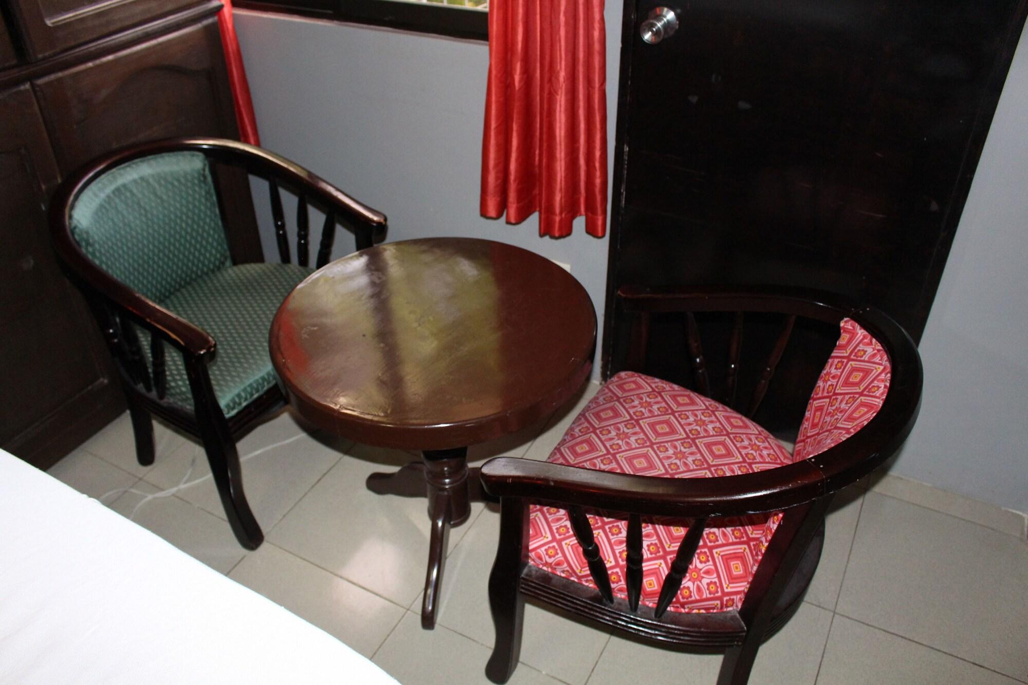 Hotel Europa Basak Philippines 3*