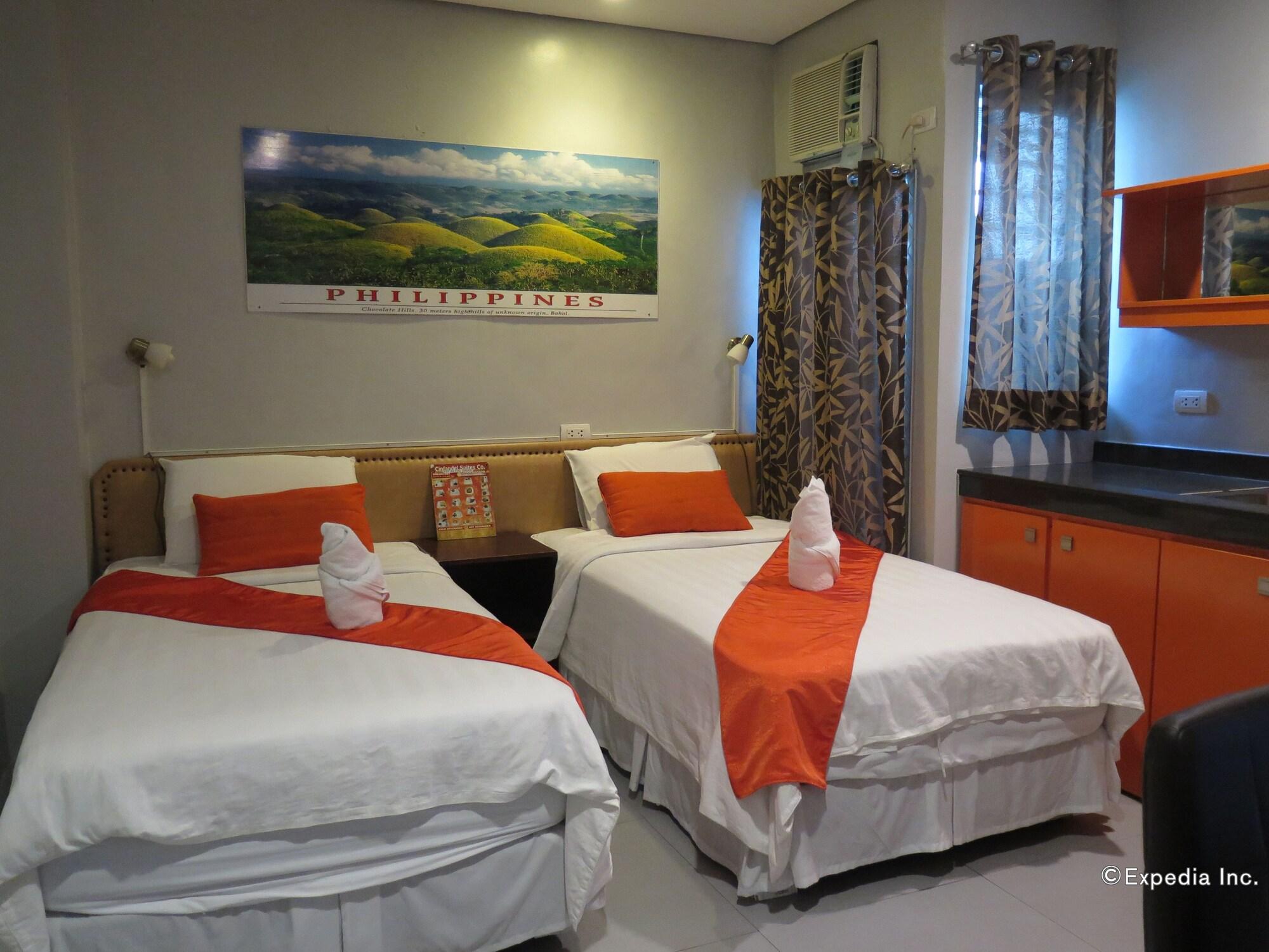 Hotel Cinfandel 3*