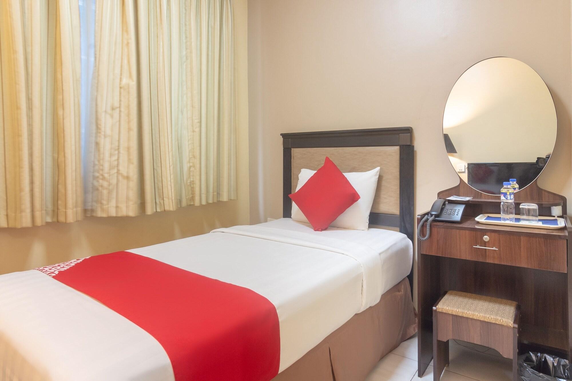 Hotel Oyo 187 The Maxwell Cebu