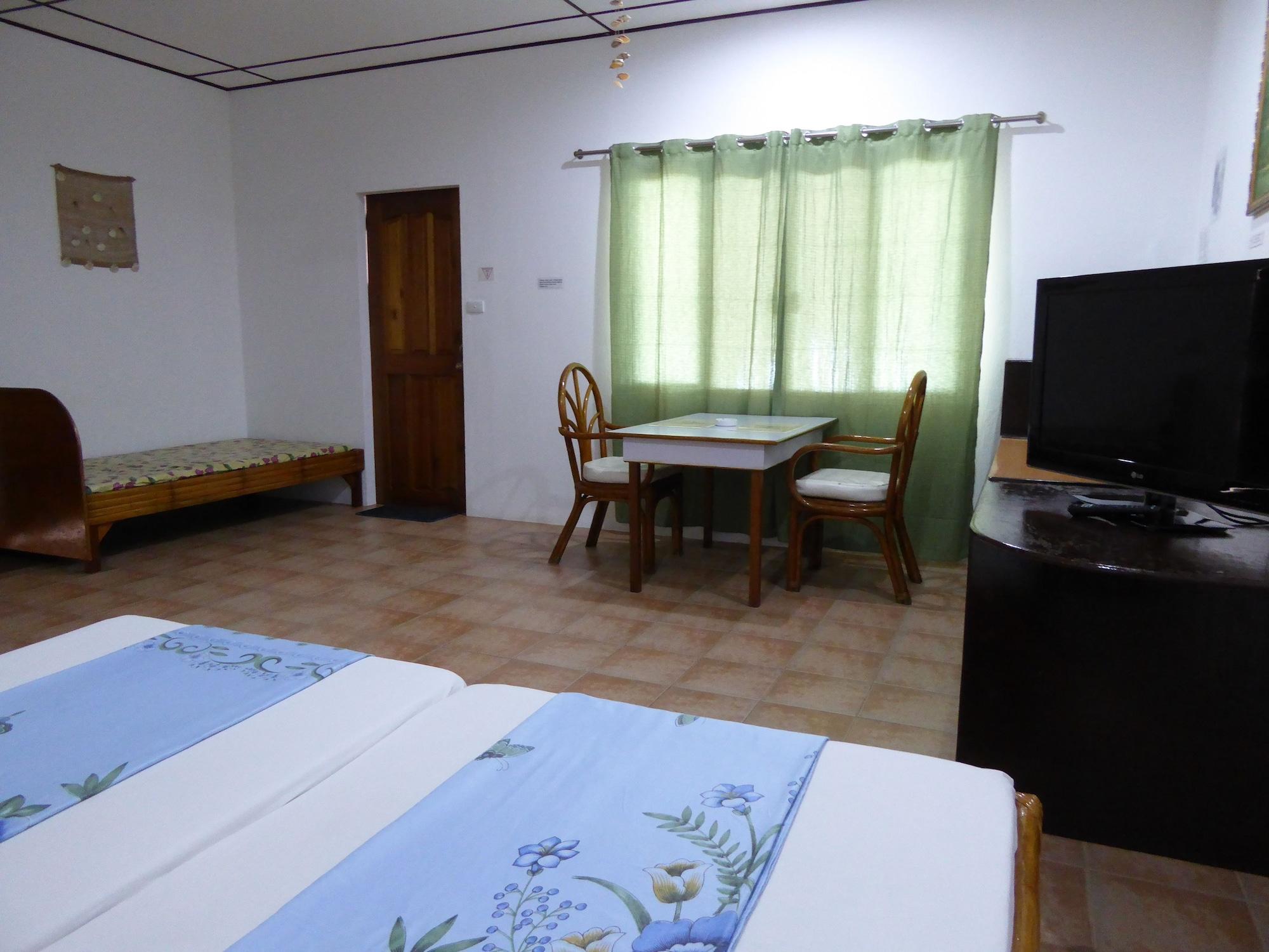Marcosas Resort 3*