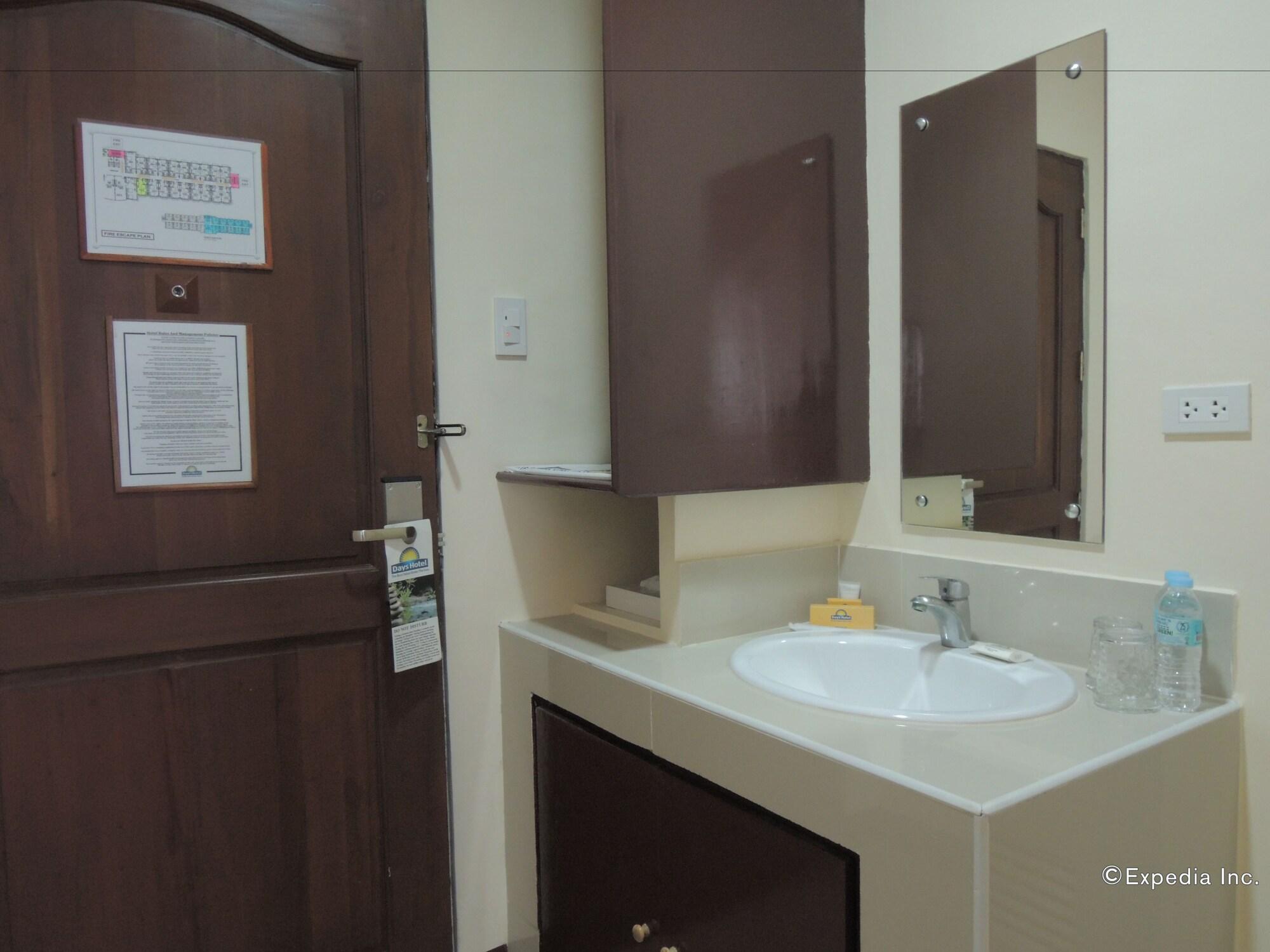 Days Cebu - Hotel Toledo