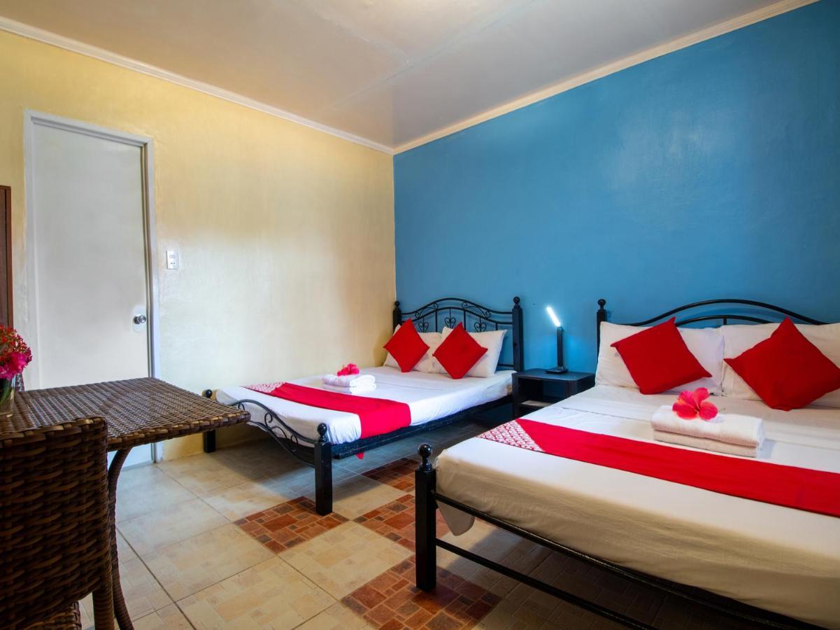 Oyo 853 Beach And Dive Hotel 3*