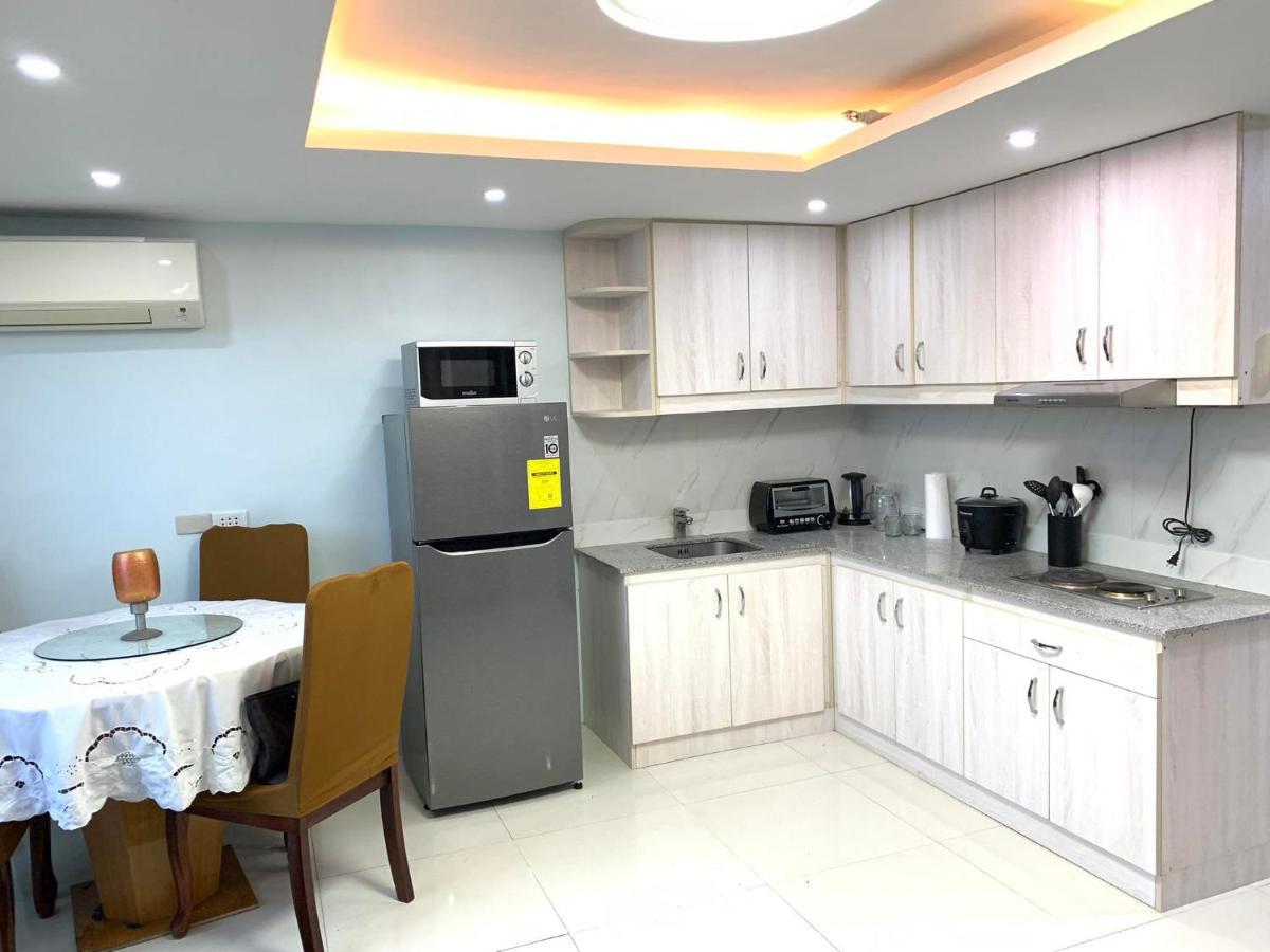2 Bedroom Unit With And Mountain View Apartment *