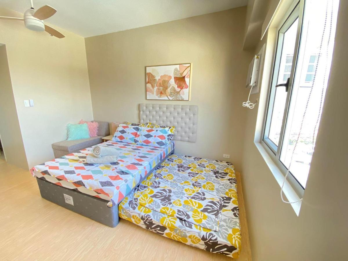 Sunvida Across Sm W/ Wifi And View Apartment Cebu