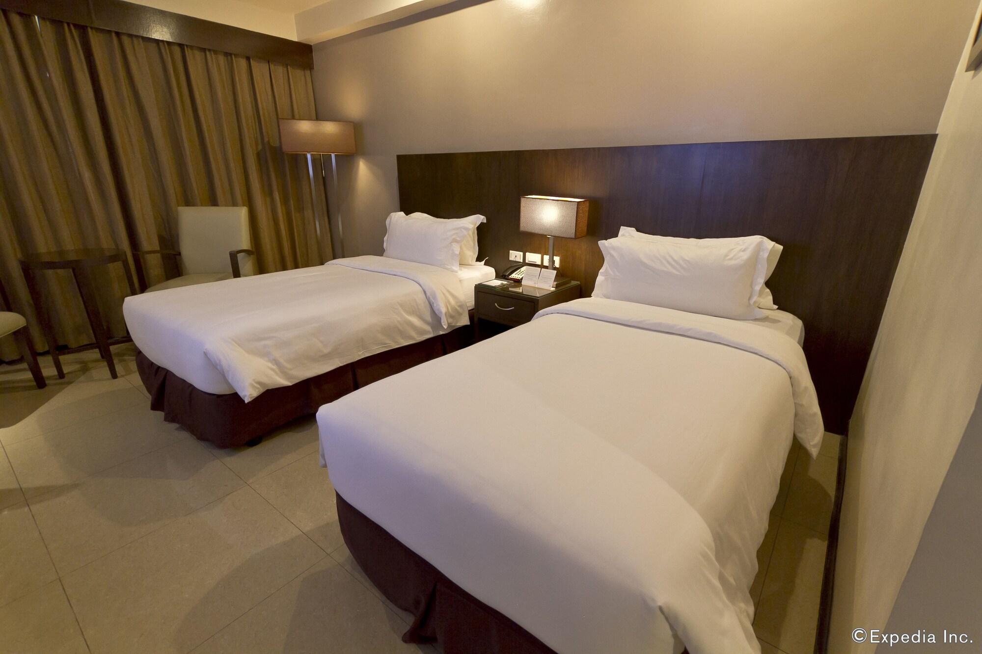 Mandarin Plaza 3* Cebu