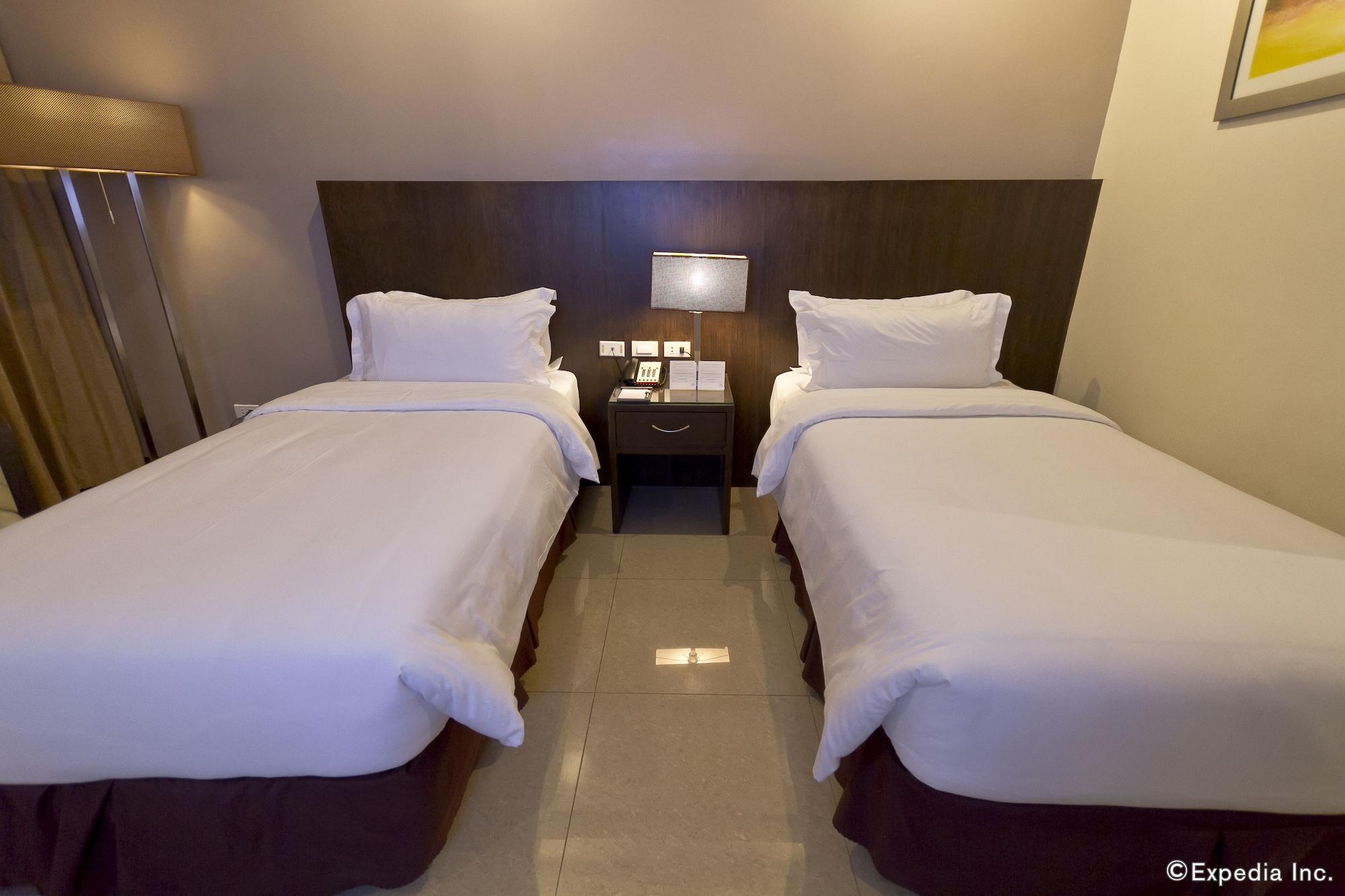 Hotel Mandarin Plaza 3*