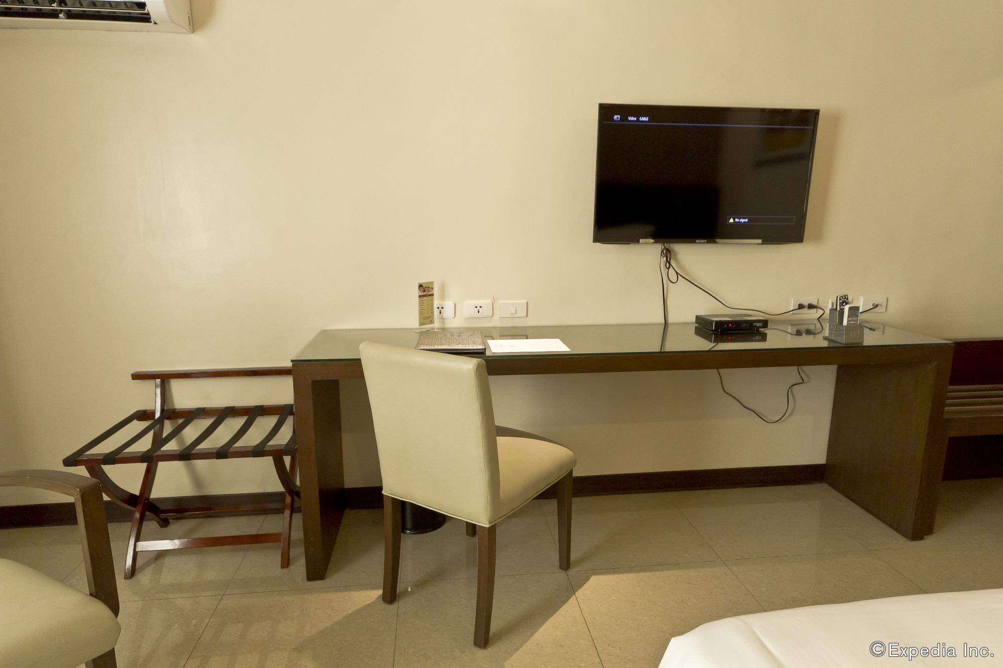 Mandarin Plaza 3*