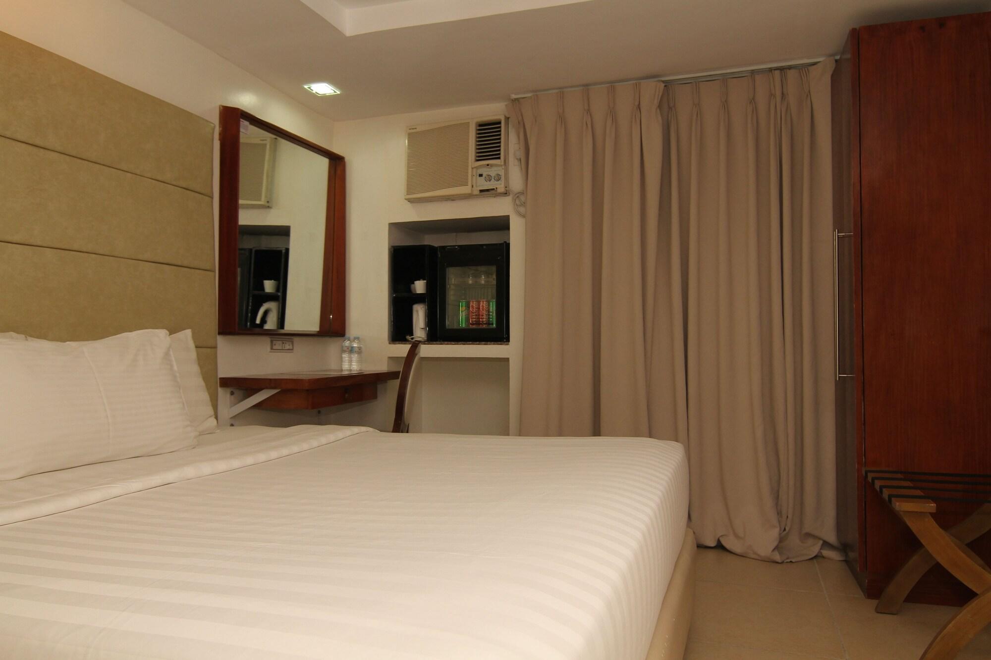 Wellcome Hotel 3*