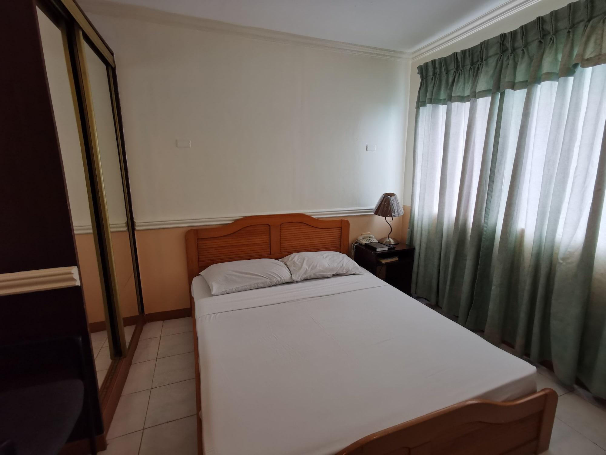 Metro Park - Hotel