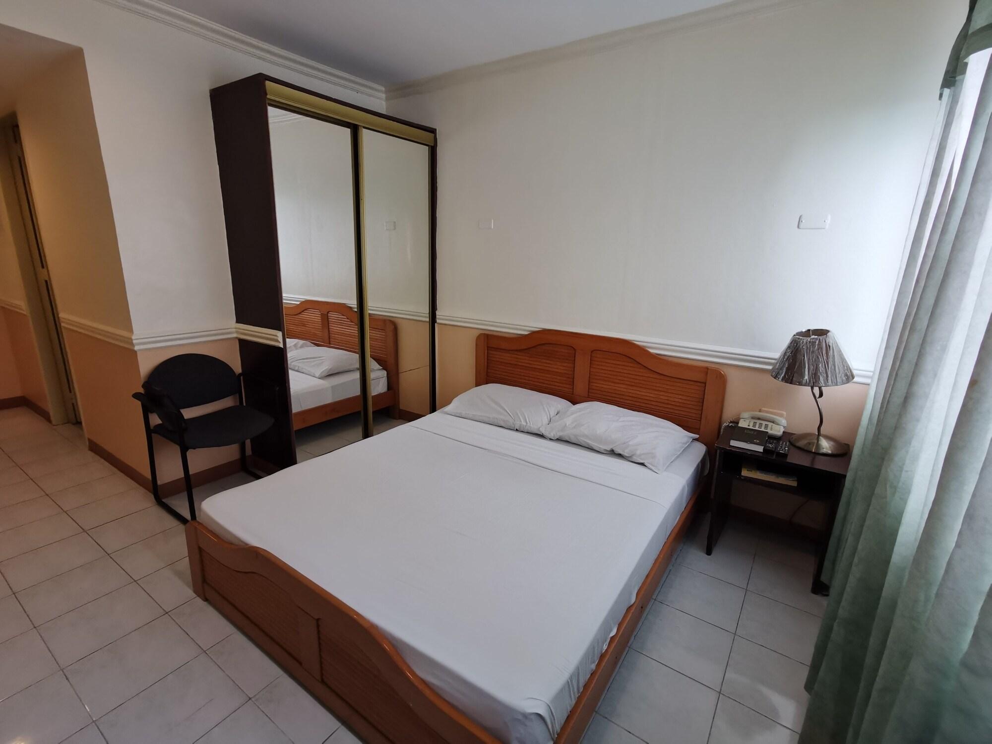 Hotel Metro Park -