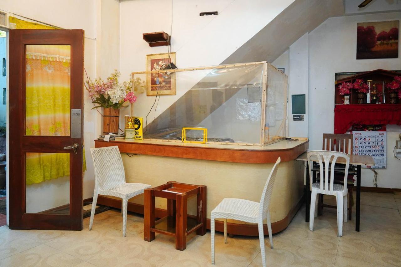 C Star Travellers Hotel 2*