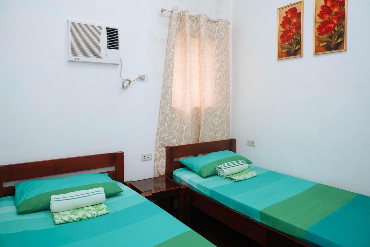 C Star Travellers Hotel