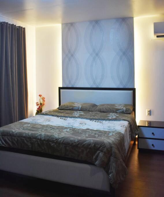 Spacious 1br 44sqm Unit Near Ayala Mall Apartment