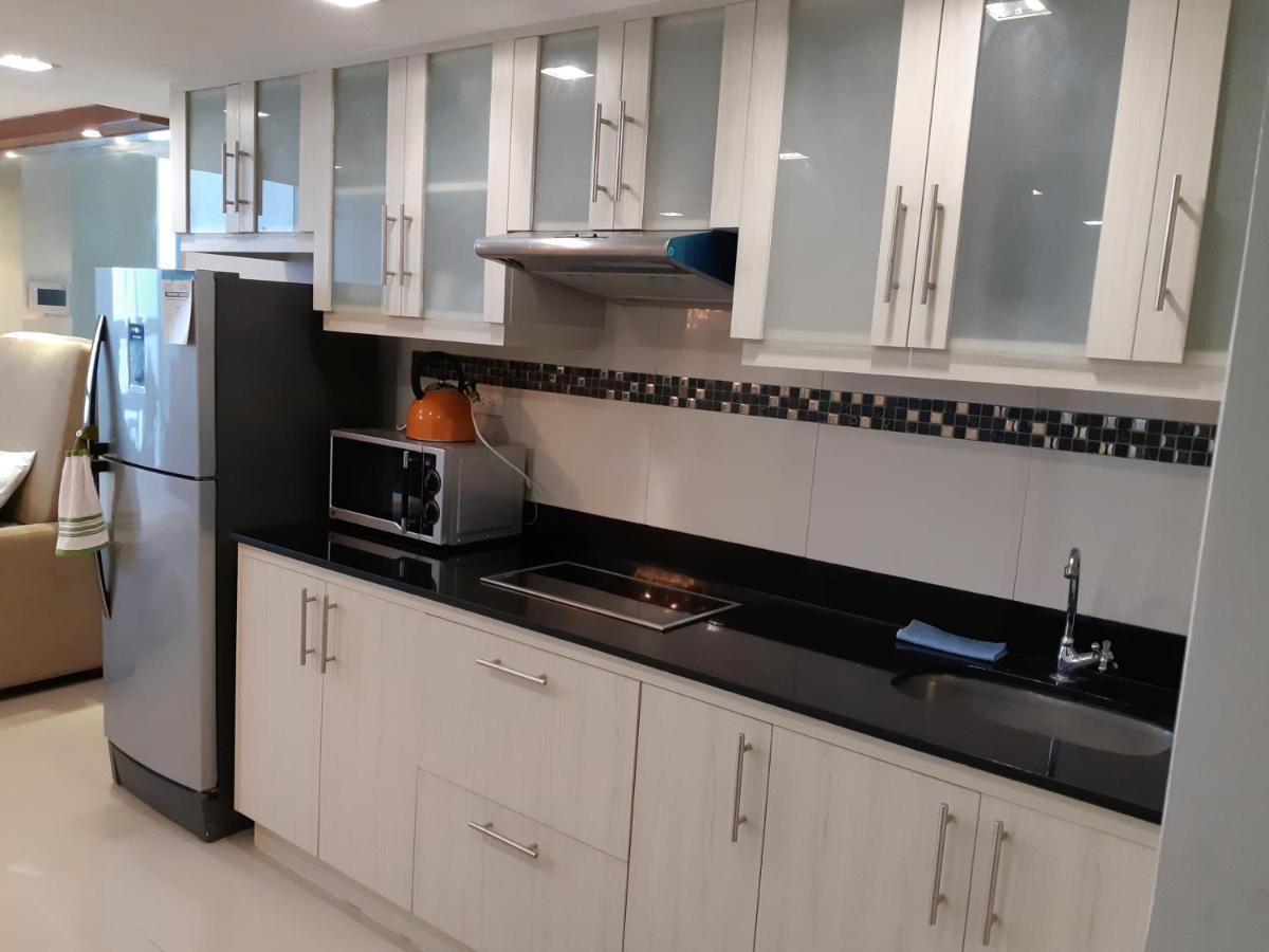 Huge Lofts By P&j Apartment *