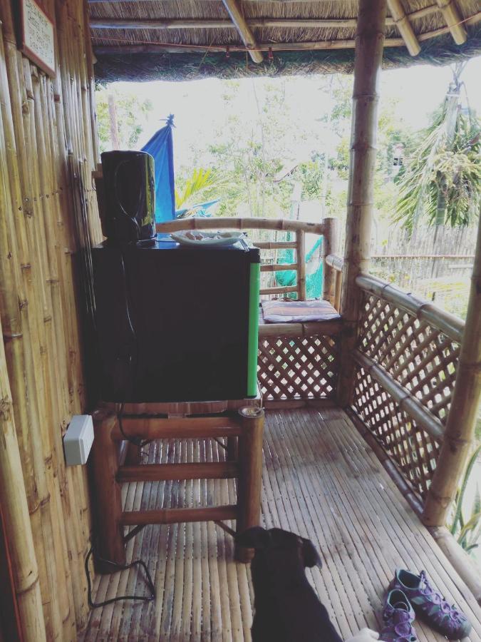 Hostel Titanic's Nipa Hut *