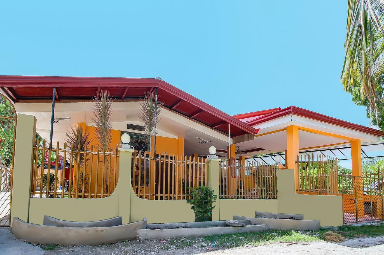 Oyo 770 J5 & Restobar Hotel Moalboal
